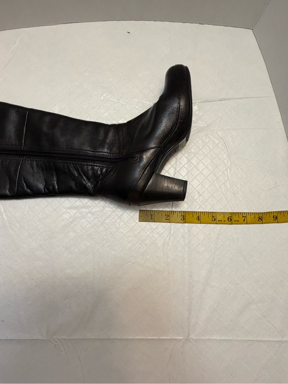 Clarks Black Over-the-Knee Leather Boots Side Zip Refined Toe Size 7 - Picture 8 of 10